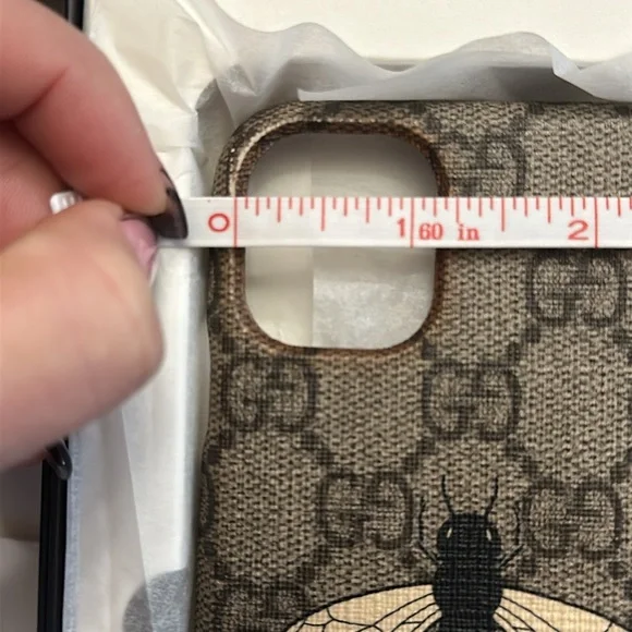 Gucci phone case with Bee - Picture 8 of 9